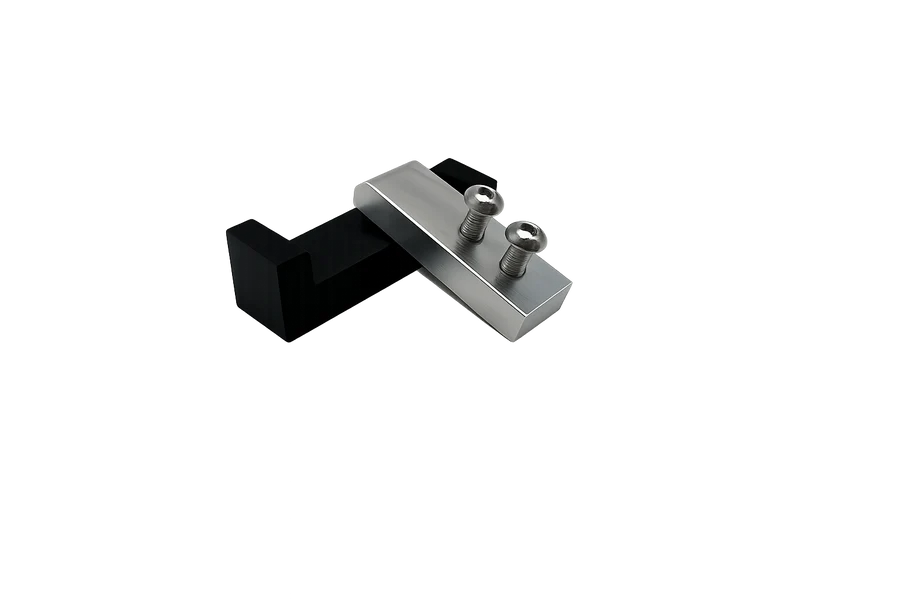 Metalclampingbracketswithscrews.webp